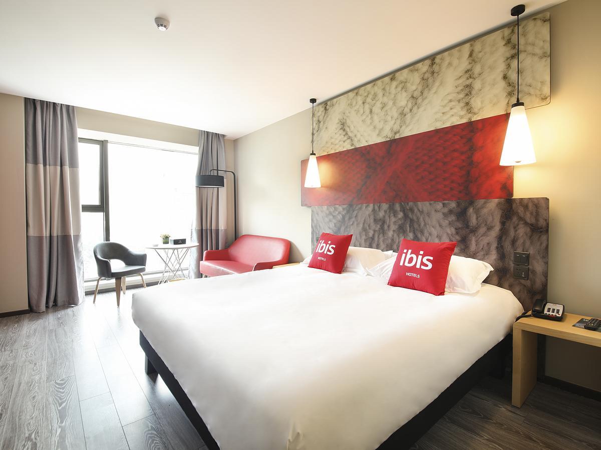 Ibis Chengdu Chunxi Road Shudu Mansion Hotel Exterior photo